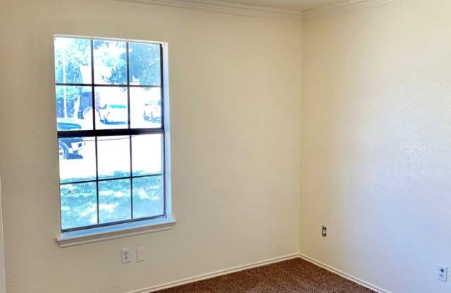 3-Bedroom 2-Bath with Lots of Charm! photos photos 3-Bedroom 2-Bath with Lots of Charm! photos photos