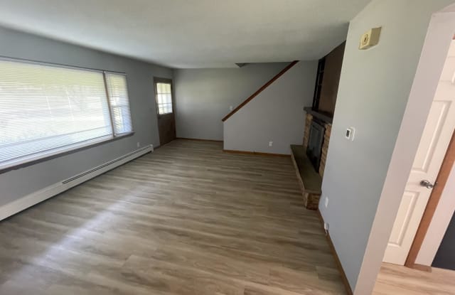 1876 Murphy Woods Road photos photos