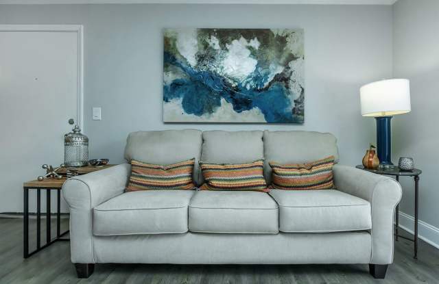 Brighton Valley Apartments Gallery 4