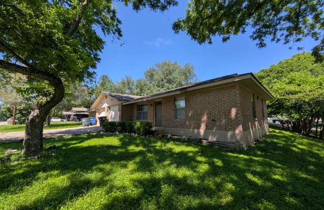Walk to Torrey Park, and Live Minutes from Historic Gruene! 2/1/1 Duplex on a Corner Lot with Refrigerator Included! NBISD Gallery 1