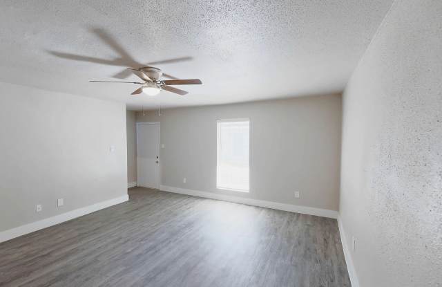 Arcata Townhomes Gallery 4