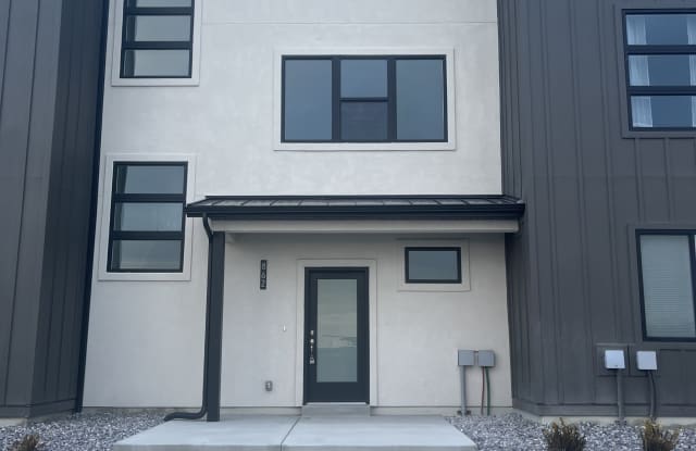 862 West 480 South - 1 photos photos