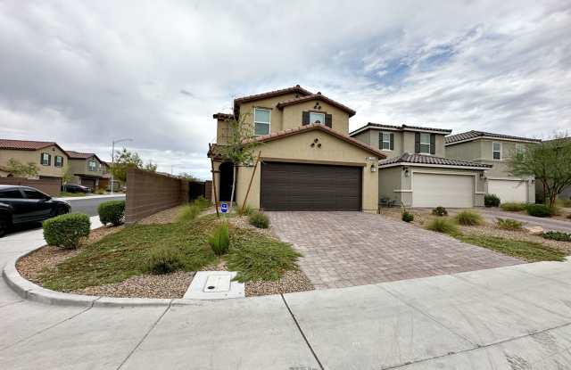 4 BEDROOM + LOFT HOME IN GATED COMMUNITY Gallery 3