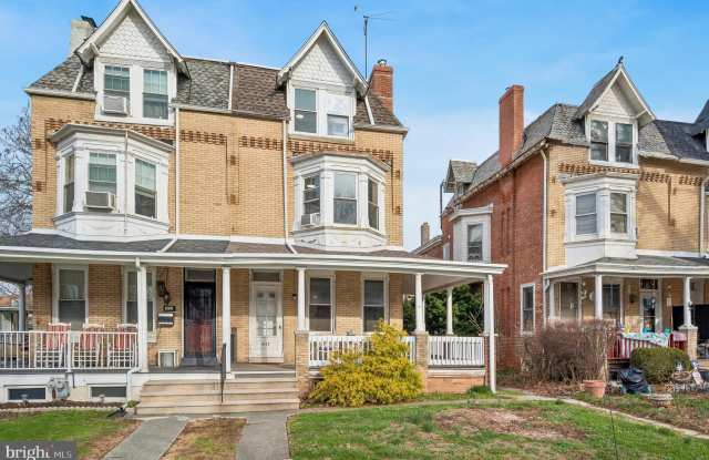 1427 POWELL Street unit: 2 photos photos