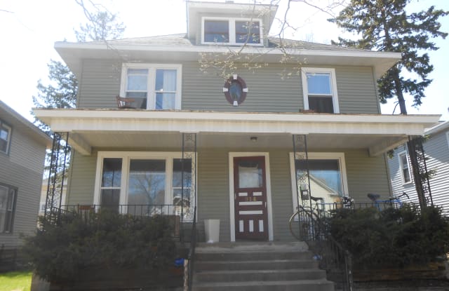 914 S Barstow St - 914 South Barstow Street, Eau Claire, WI 54701