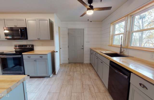 1 Butte Court Gallery 2