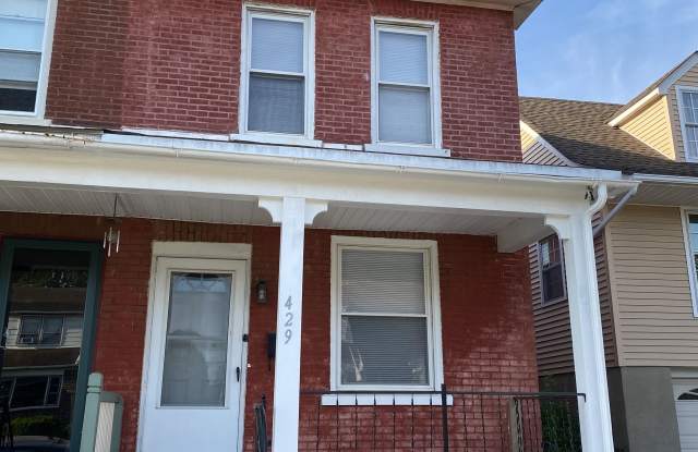 429 East Frankford Street photos photos