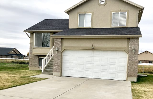 4389 S 3450 W - 4389 South 3450 West, West Haven, UT 84401