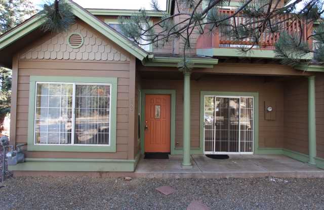 *LEASE PENDING* Townhouse in University heights - 3250 South Litzler Drive, Flagstaff, AZ 86005