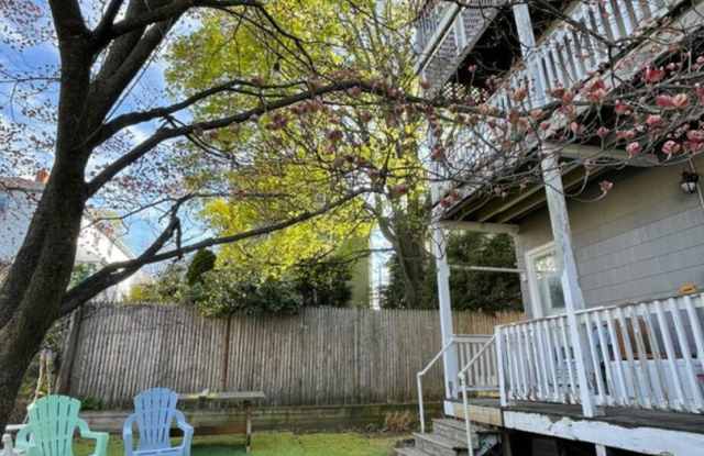 Beautiful Duplex (2nd3rd Floor) Available 6/1/26 (Super Close to Tufts University) photos photos