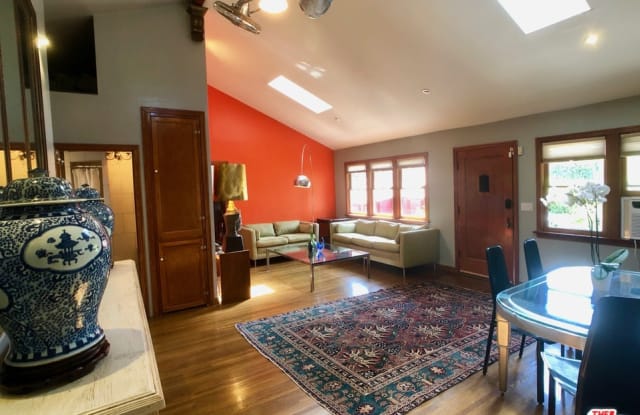 1007 HANCOCK AVE - 1007 Hancock Avenue, West Hollywood, CA 90069