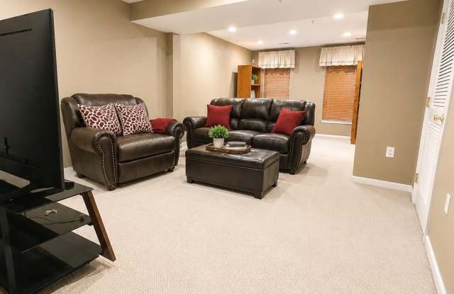 4302 BEGONIA Drive Gallery 2