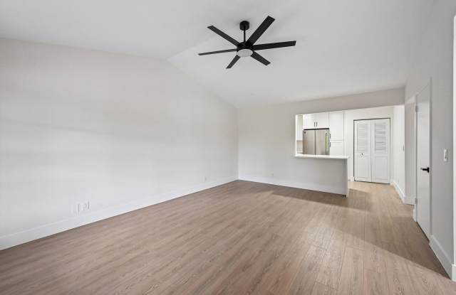 9095 SE Hobe Ridge Avenue Gallery 2
