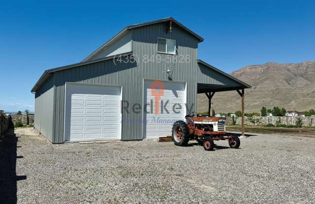 1313 E Adobe Rock Dr, Unit B (North Bldg) photos photos