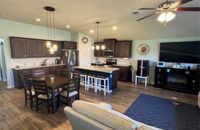 4101 Bridle Path Lane Gallery 4