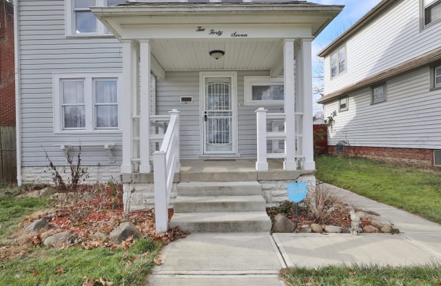 247 South Roys Avenue - 247 Roys Avenue, Columbus, OH 43204