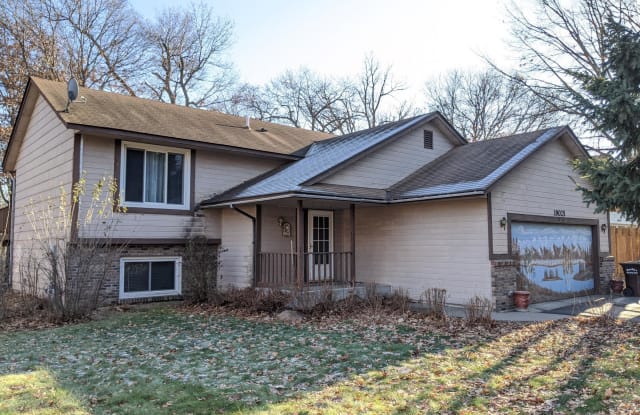 19025 Baldwin Street NW - 19025 Baldwin Street Northwest, Elk River, MN 55330