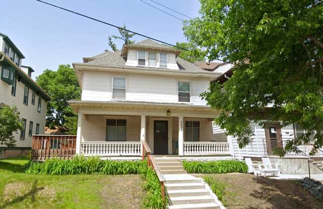 Charming 4-Bedroom Home in East Isles photos photos