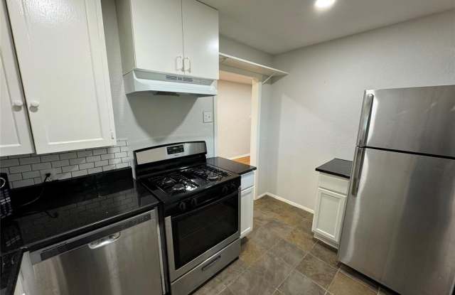 4916 Kelton Drive Gallery 4