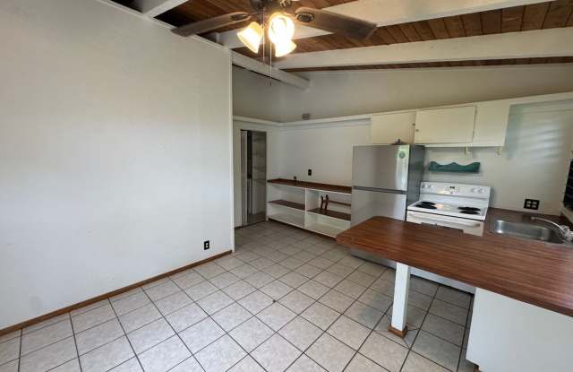 Rustic Haiku 1 bedroom 1 bath unit Gallery 3