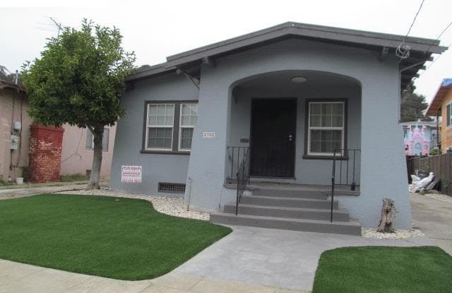 2762 25Th Ave - 2762 25th Avenue, Oakland, CA 94601
