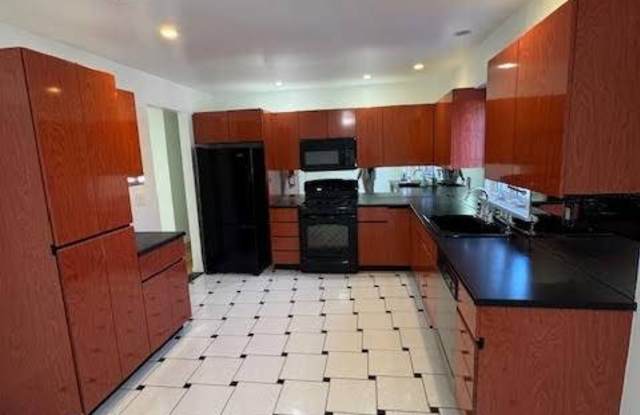 1500 Kennelworth Ave - 1500 Kennellworth Place, Bronx, NY 10465