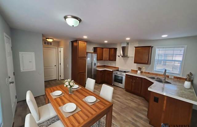 8 Bluebird Hill Drive - 8 Bluebird Hill Drive, Oakland County, MI 48359