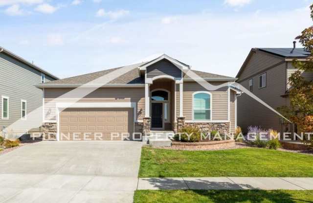 6758 Black Saddle Dr photos photos