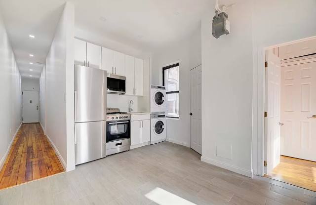 24 Saint Marks Place - 24 Saint Mark's Place, New York City, NY 10003