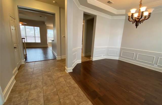 9109 Warm Springs Circle Gallery 2