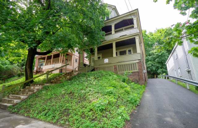 718 Euclid Ave - Available 7/1/27 - Bright and Spacious Apartment Close to Campus photos photos