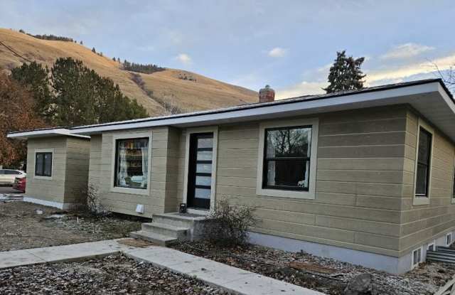 675 North Avenue East photos photos