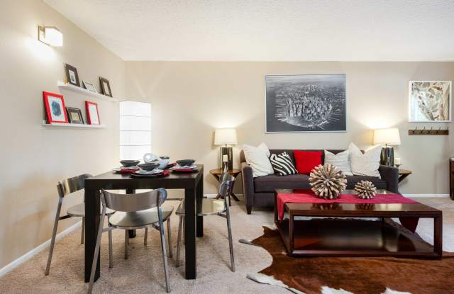 Webster Lake Apartments Gallery 3