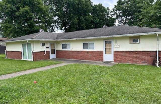 3025 1/2 Northgate Avenue photos photos