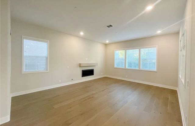122 Swift Gallery 3