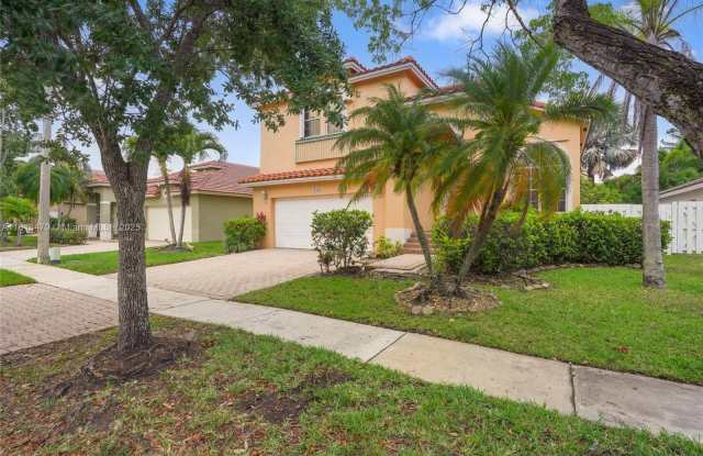 18405 NW 9th Ct photos photos