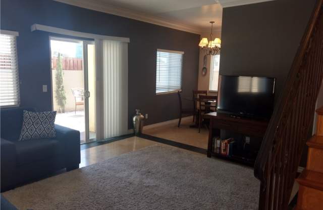 13760 Cordary Avenue Gallery 3