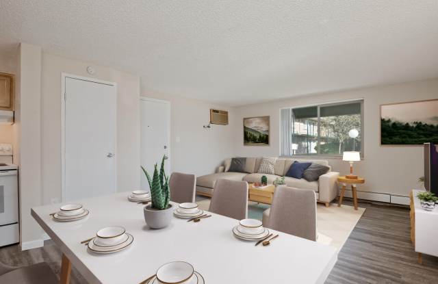 Candlelight Apartments Gallery 2