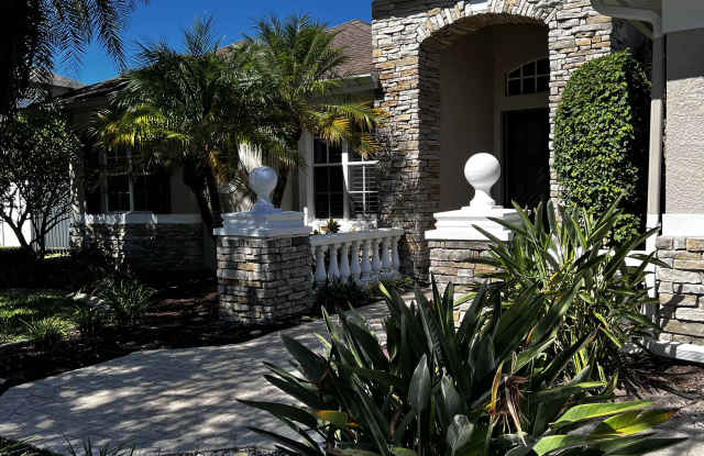 2105 Houndstooth Drive - 2105 Houndstooth Drive, Lake Magdalene, FL 33618