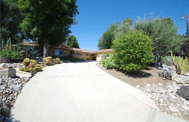 735 Camino Dos Rios Gallery 2