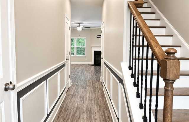 2557 Castellan Drive Gallery 4