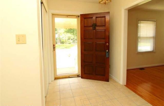 8325 Old Ocean View Road Gallery 2