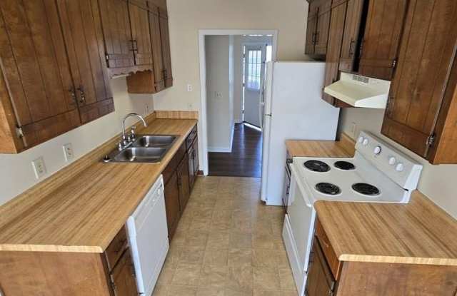2501 Creekwood Dr. Gallery 4