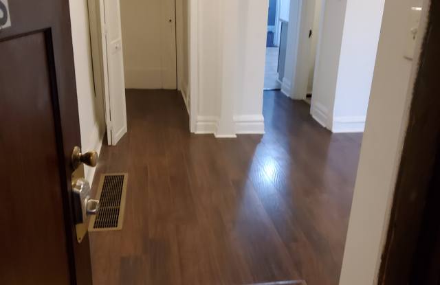 1404 Woodland Drive photos photos