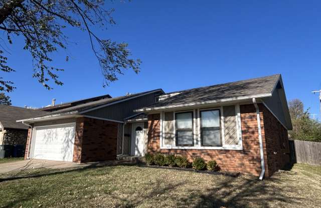 5711 E 33rd Ct - 5711 East 33rd Court, Tulsa, OK 74135