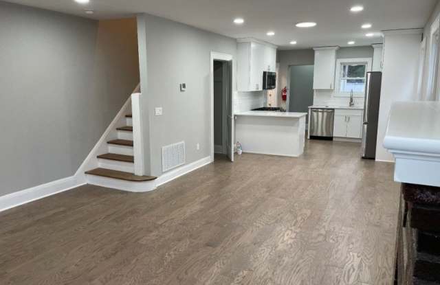 742 Central Ave photos photos