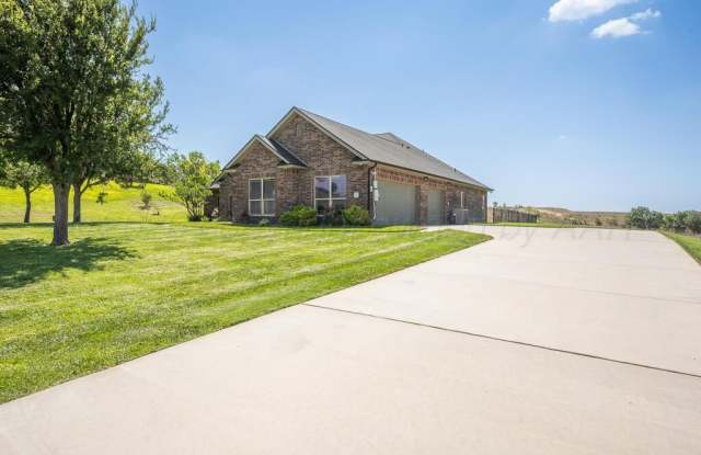 8401 Shady Lake Drive Gallery 3