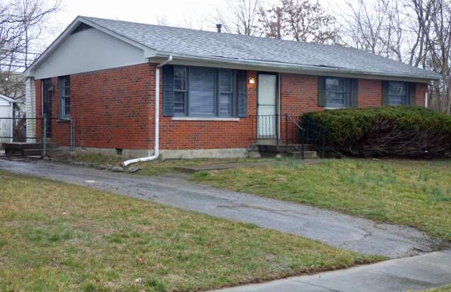 LOVELY 3 BR HOUSE! HW Floors, Fenced Backyard, Garage, Pets Ok! Gallery 3