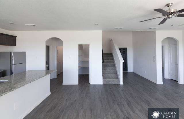 6909 Road 5503 Gallery 2