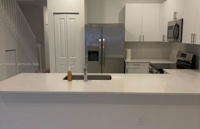 23320 Southwest 127th Court Gallery 4